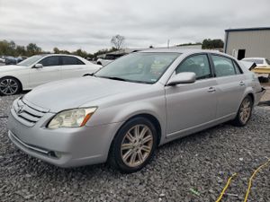 Toyota Avalon XL 3.5L 6 2006