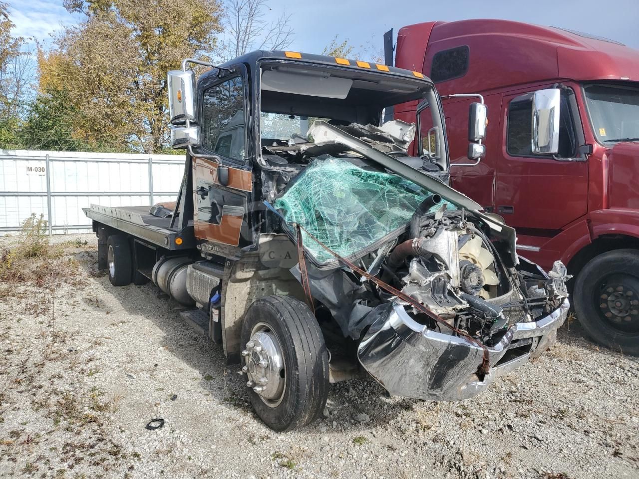 Hino Motors 258 7.6L 6 2013