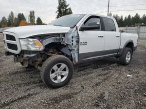 RAM 1500 SLT 5.7L 8 2013