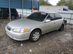 Toyota Camry CE 2.2L 4 2001