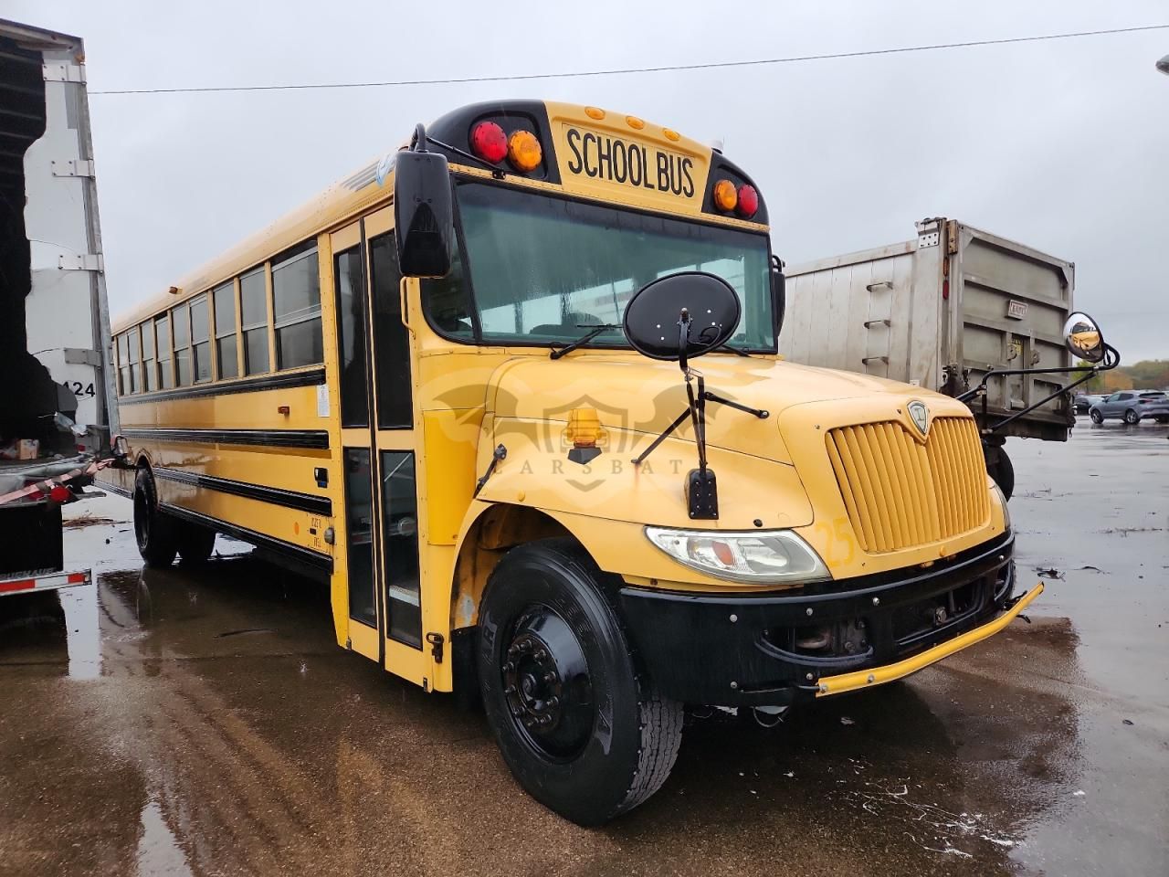 IC Corporation CE Series CE 6.4L 8 2011