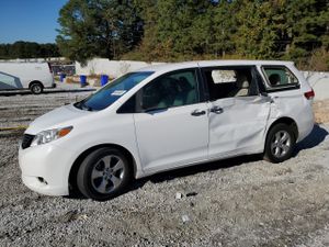Toyota Sienna 3.5L 6 2014