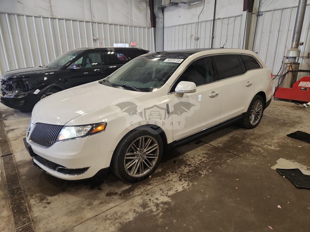 Lincoln MKT 3.5L 6 2015