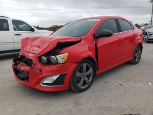 Chevrolet Aveo (Sonic) RS 1.4L 4 2015