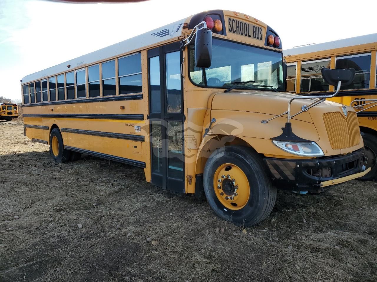IC Corporation CE Series CE 6.4L 8 2013