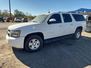 Chevrolet Suburban K1500 LT 5.3L 8 2011