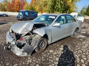 Toyota Camry LE 2.4L 4 2003