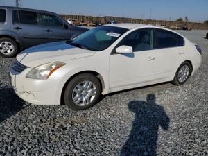 Nissan Altima BASE 2.5L 4 2011