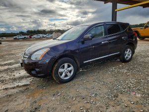 Nissan Rogue S 2.5L 4 2013
