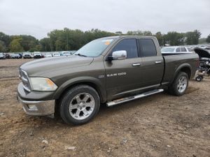 Dodge RAM LARAMIE 5.7L 8 2012