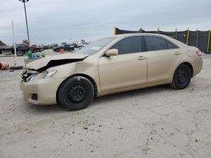 Toyota Camry BASE 2.5L 4 2010
