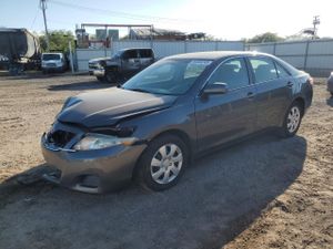 Toyota Camry BASE 2.5L 4 2011