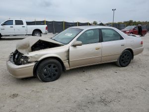 Toyota Camry CE 2.2L 4 2000