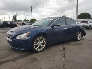Nissan Maxima S 3.5L 6 2014