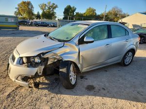 Chevrolet Aveo (Sonic) LT 1.8L 4 2012