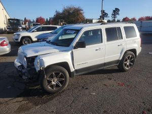 Jeep Patriot SPORT 2.4L 4 2012