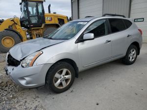 Nissan Rogue S 2.5L 4 2013