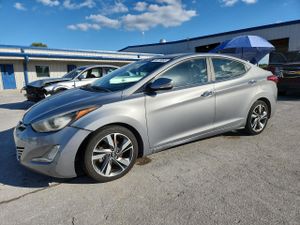Hyundai Elantra SE 1.8L 4 2015