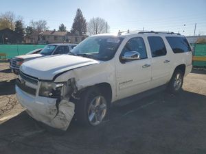 Chevrolet Suburban K1500 LT 5.3L 8 2011