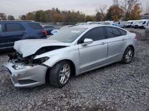 Ford Fusion SE 2.5L 4 2013