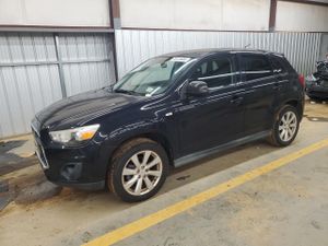 Mitsubishi Outlander ES 2.0L 4 2014