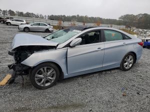 Hyundai Sonata SE 2.4L 4 2013