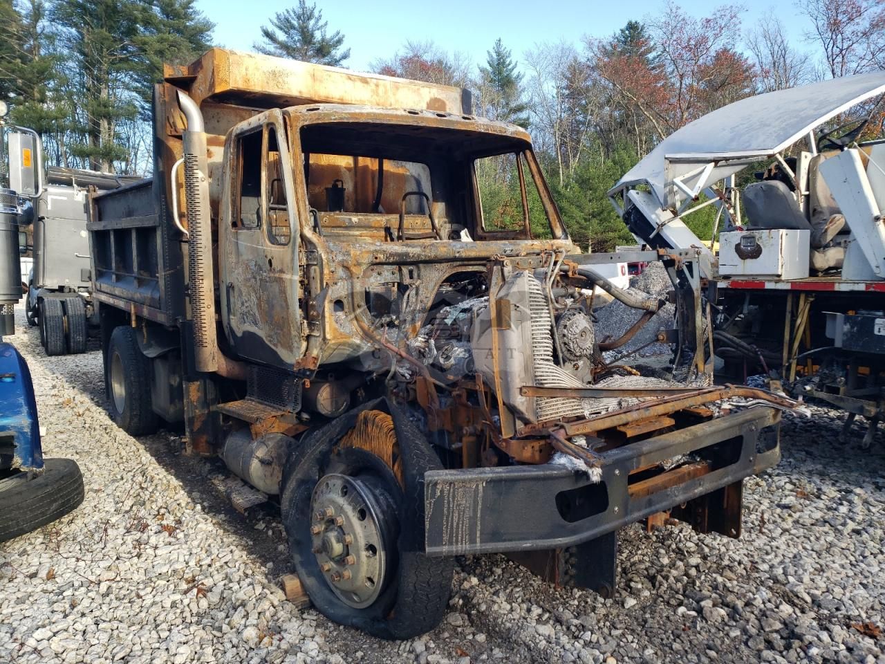 International WorkStar / 7000 Series 7400 9.3L 6 2011