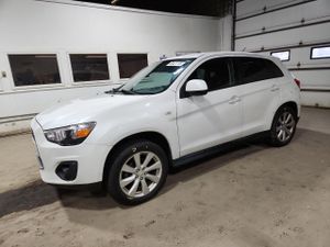 Mitsubishi Outlander ES 2.0L 4 2013