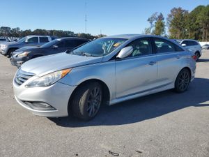 Hyundai Sonata SE 2.4L 4 2014