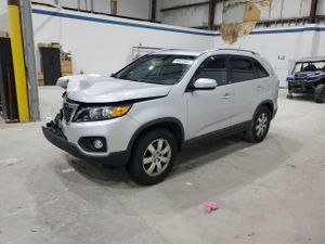 Kia Sorento LX 2.4L 4 2013