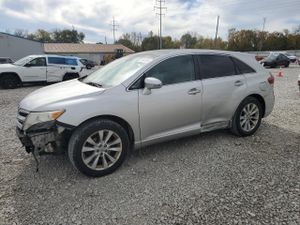 Toyota Venza LE 2.7L 4 2013