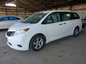 Toyota Sienna 3.5L 6 2014