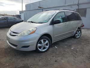 Toyota Sienna CE 3.5L 6 2008