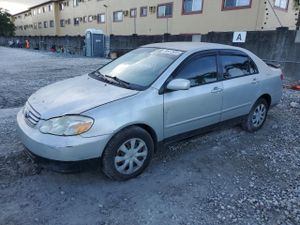 Toyota Corolla CE 1.8L 4 2004