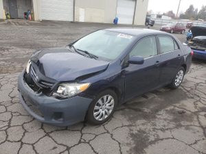 Toyota Corolla BASE 1.8L 4 2013