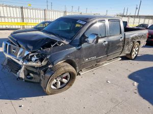 Nissan Titan XE 5.6L 8 2008