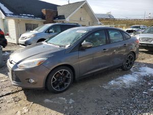Ford Focus SE 2.0L 4 2013
