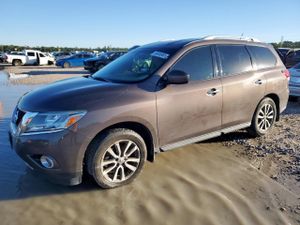Nissan Pathfinder S 3.5L 6 2015