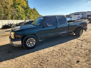 Chevrolet Silverado 1500 C1500 4.8L 8 2005