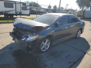 Toyota Camry L 2.5L 4 2014