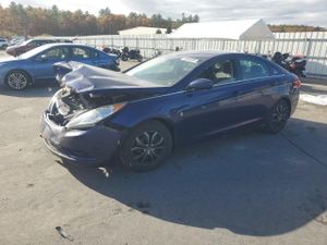 Hyundai Sonata GLS 2.4L 4 2013
