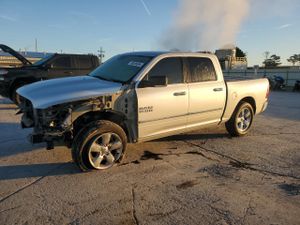 RAM 1500 SLT 5.7L 8 2014