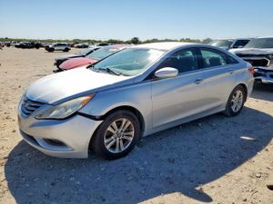 Hyundai Sonata GLS 2.4L 4 2013