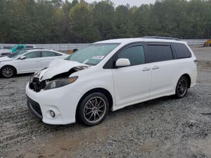 Toyota Sienna SPORT 3.5L 6 2015
