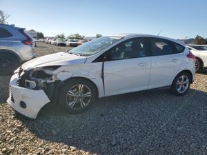 Ford Focus SE 2.0L 4 2013