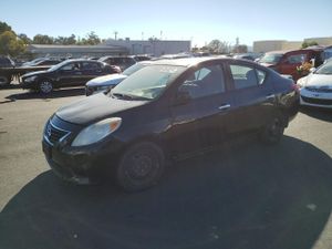 Nissan Versa S 1.6L 4 2014