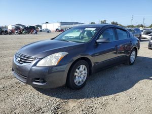 Nissan Altima BASE 2.5L 4 2012