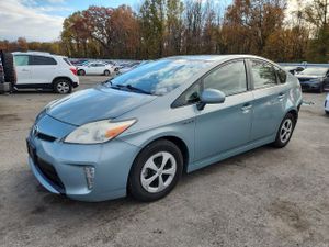 Toyota Prius 1.8L 4 2013