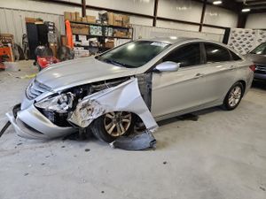 Hyundai Sonata GLS 2.4L 4 2013