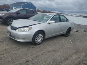 Toyota Camry LE 2.4L 4 2005
